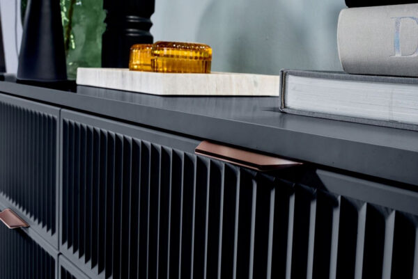 d438709e6a4a9b5255328d91a3ab5b37