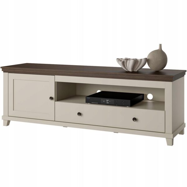 2c1661517b554c9b8848e0d909e82f42